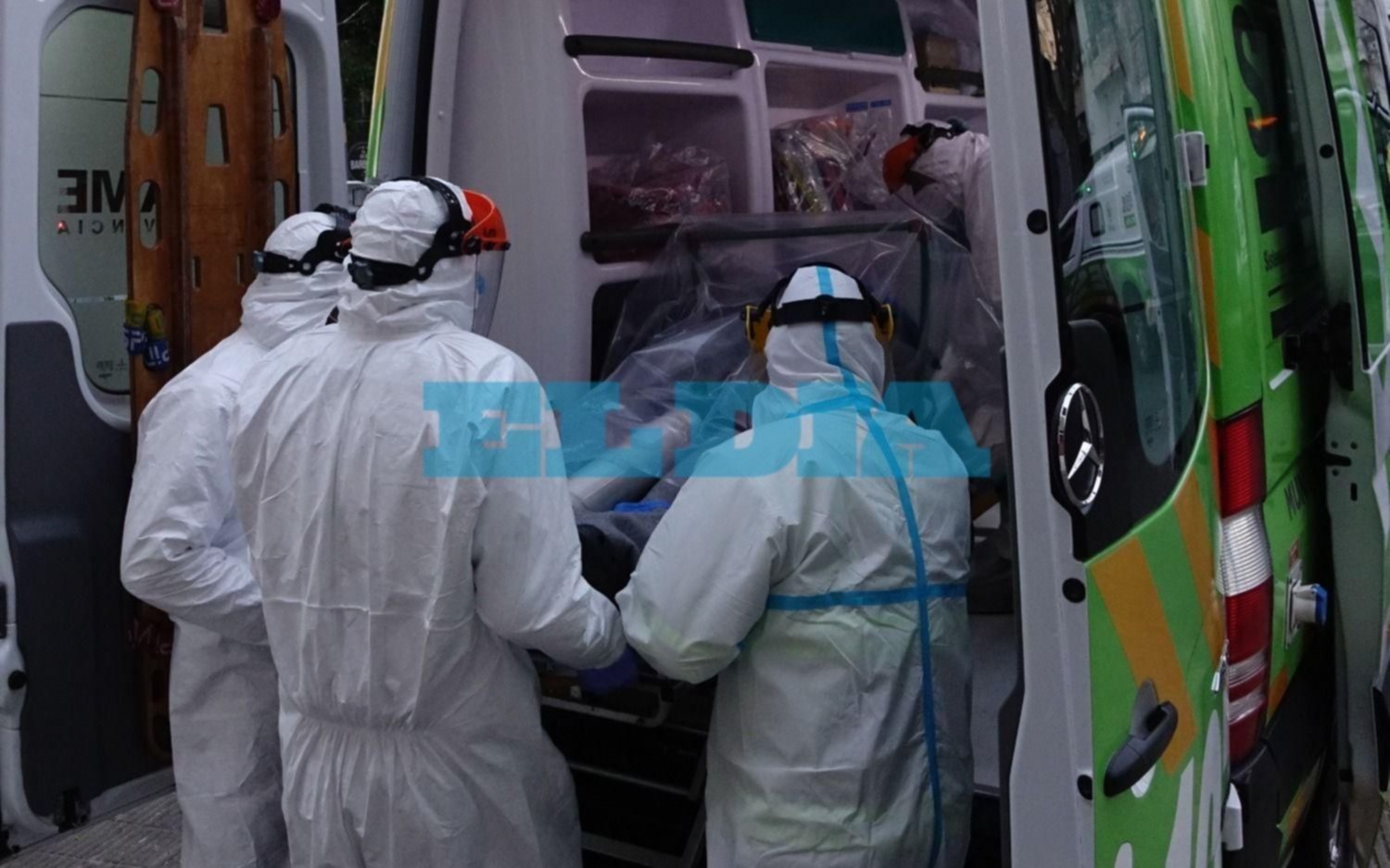 Denuncian en la Justicia a un geriátrico platense tras la muerte de un anciano con COVID-19