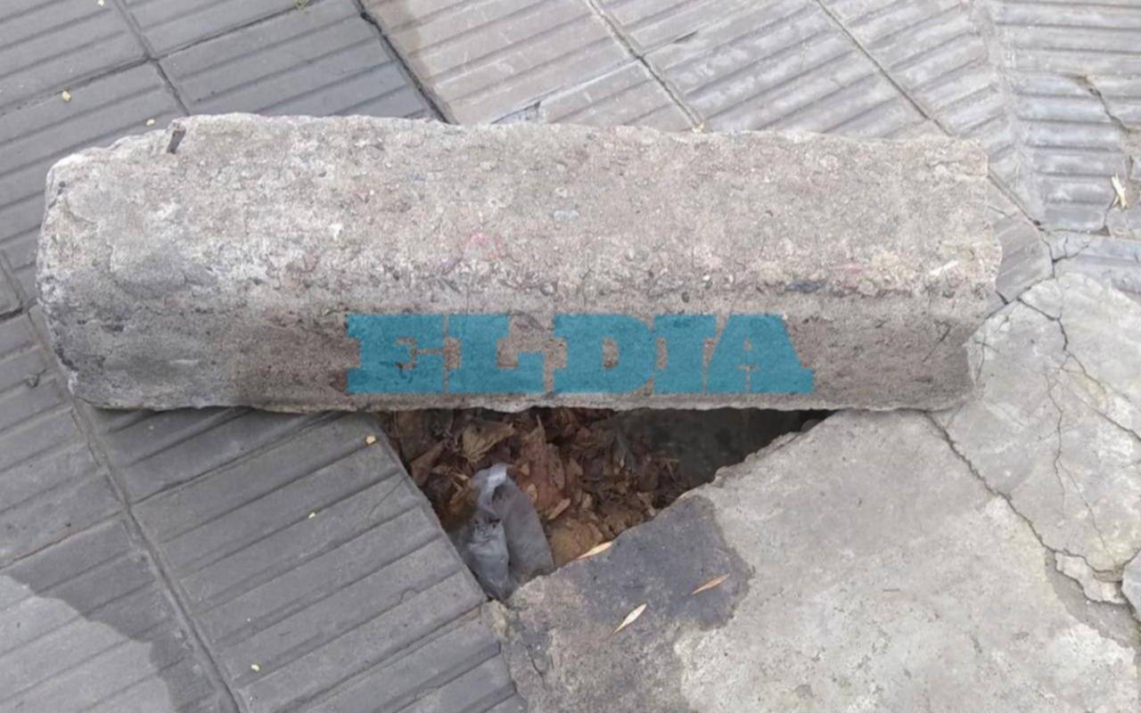 Pozos profundos y peligrosos mantienen en vilo a los vecinos del barrio El Mondongo