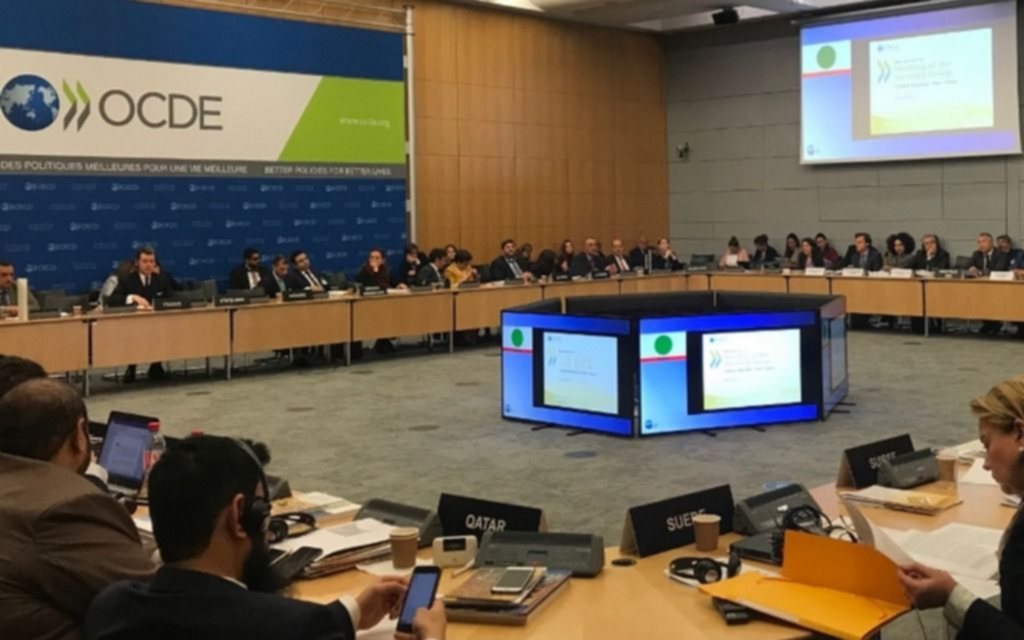 Acuerdo de 130 países para aplicar un impuesto de 15% a las firmas multinacionales