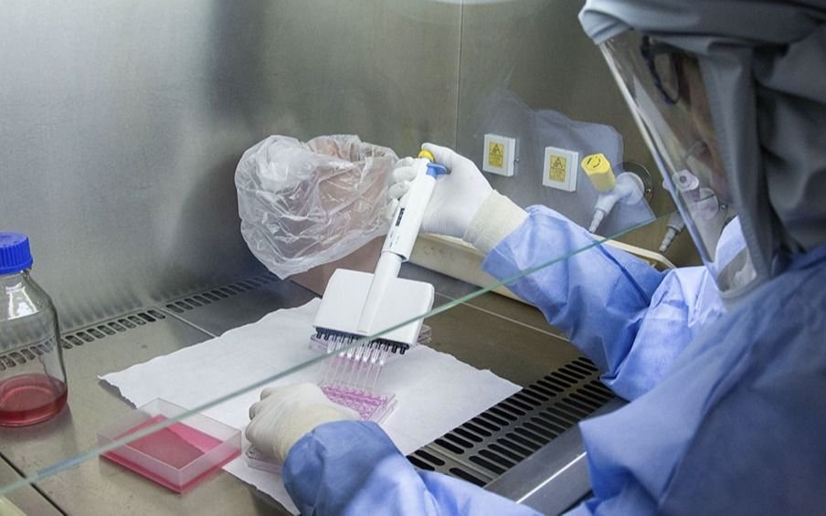 El equipo del Malbrán para hacer estudios genómicos a gran escala de coronavirus aún no funciona