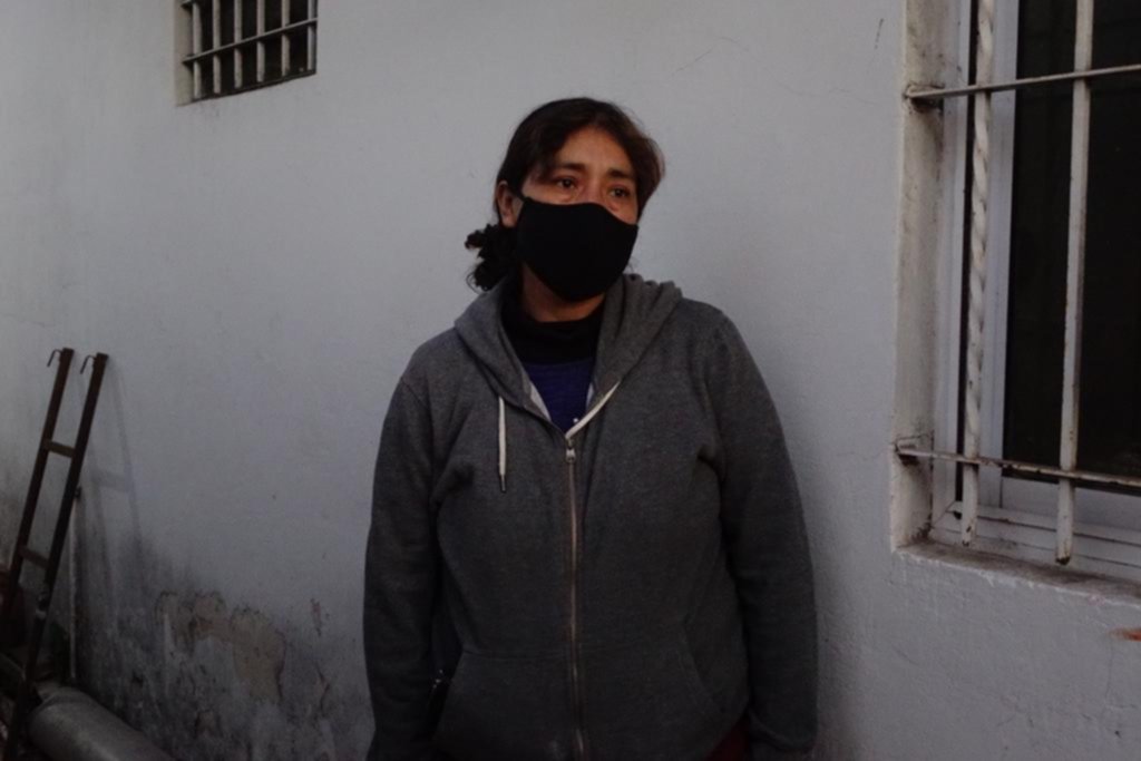 Atada y entre amenazas, en medio de un asalto en su casa, le ofrecieron chocolate