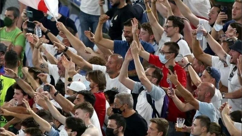 Detuvieron a 52 hinchas ingleses en Roma