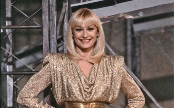 La música llora la partida de una grande: murió Raffaella Carrà
