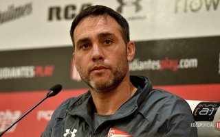 Leandro Desábato: "Vivo momentos de autocrítica, para mejorar y no volver a cometer los mismos errores"