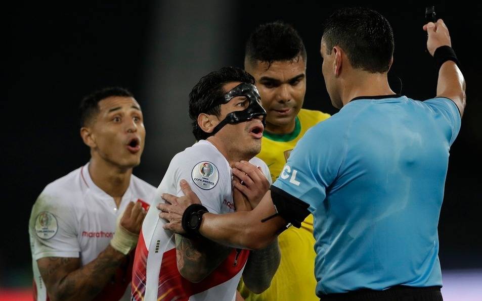 El triunfo de Brasil dejó polémicas: "El árbitro nos insultaba" denunciaron los peruanos