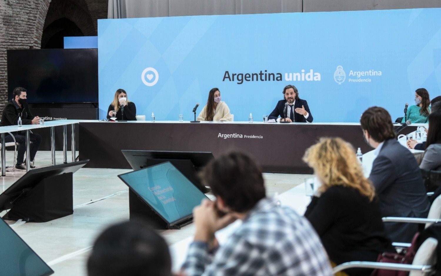 Cafiero: "La Argentina no es ese país de mierd... que nos tratan de retratar"