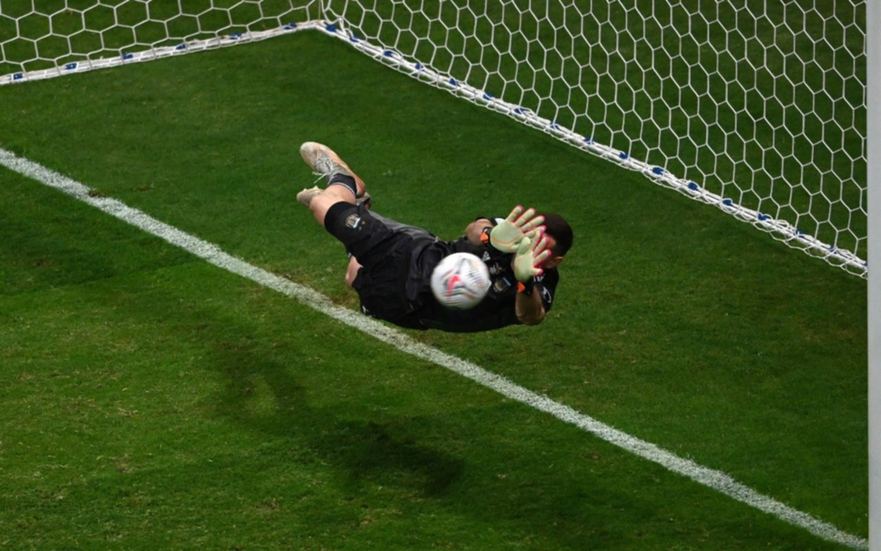 "Brasil es un equipazo, pero vamos a ir a ganar", afirmó "Dibu" Martínez