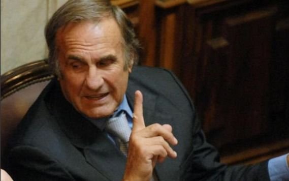 Llegó por el voto popular y dejó su huella en la política