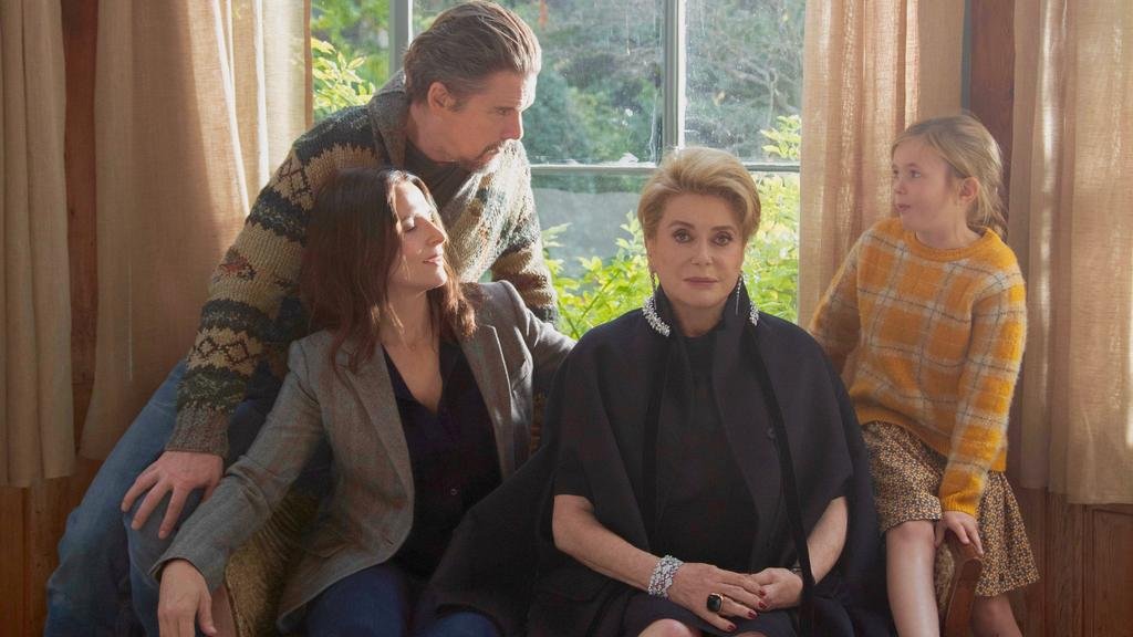Duelo de divas: deneuve y Binoche, a regañadientes en “La verdad”