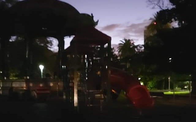 Preocupación vecinal por el deterioro de plaza San Martín