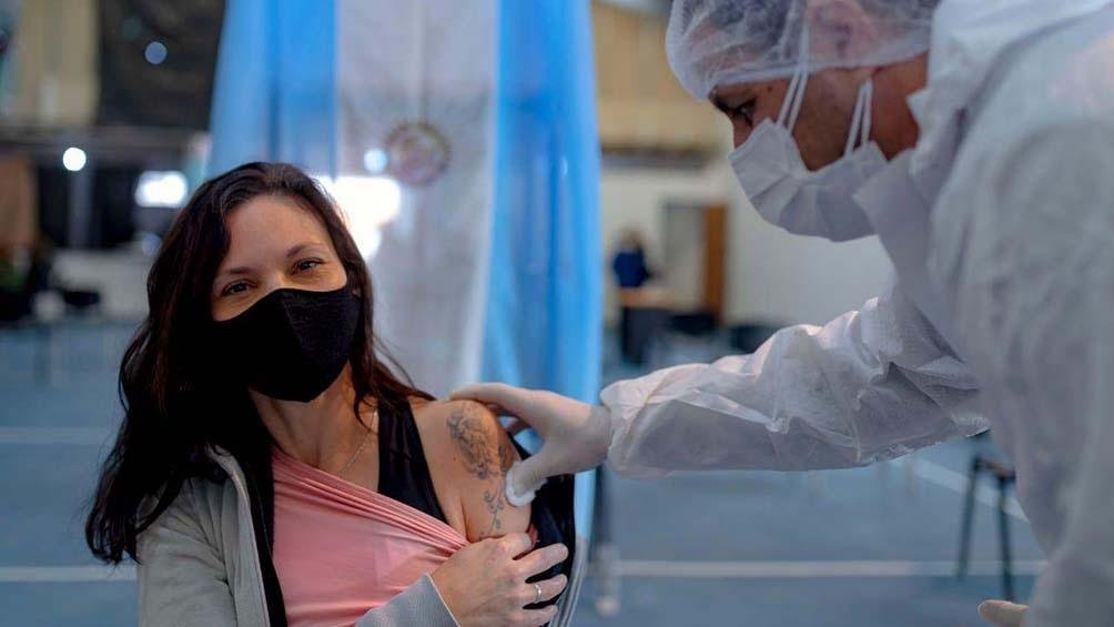 “Timbreo”, postas y mayores de 40 sin turno: lo que tenés que saber de las jornadas de vacunación