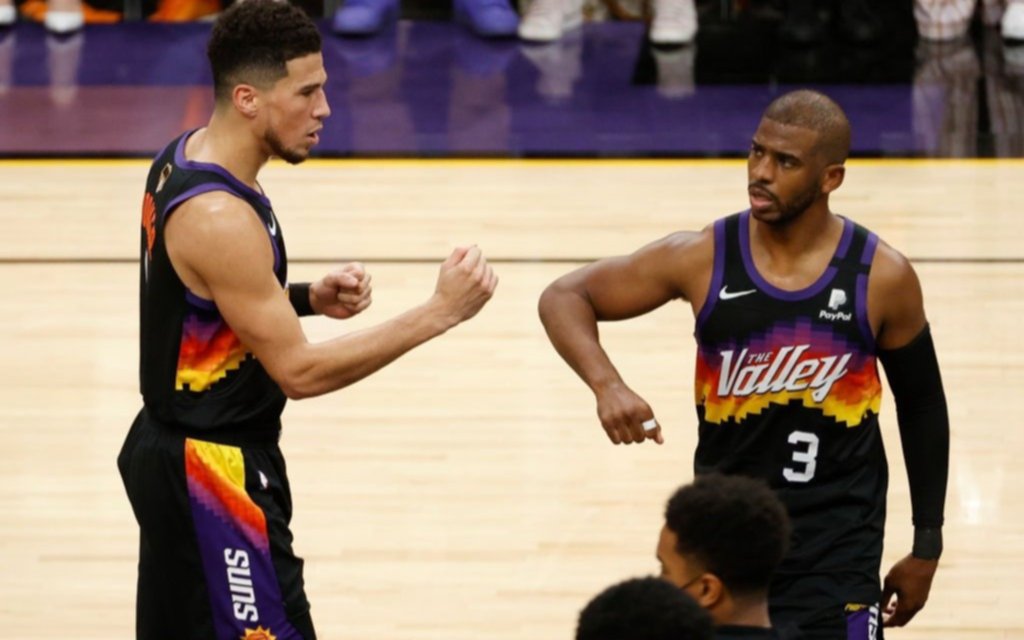 Phoenix Suns sacó ventaja de 2-0 ante los Bucks, pese a la notable actuación de Antetokoumpo