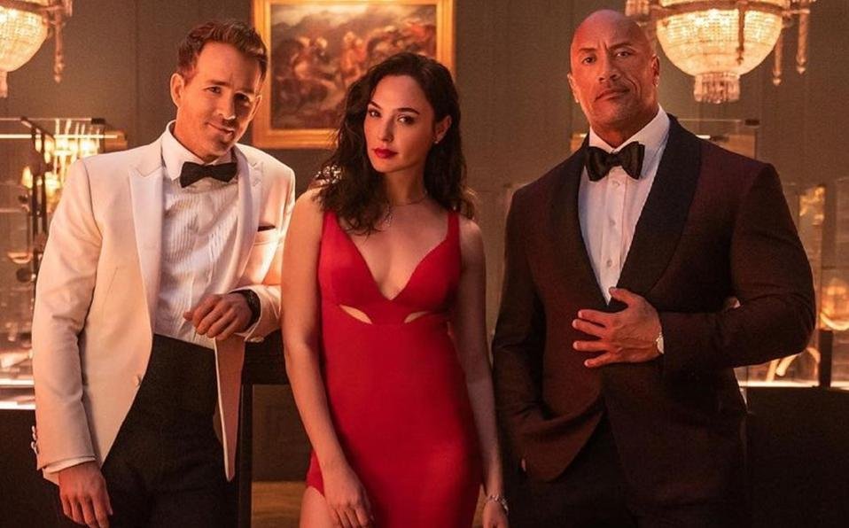 “Alerta Roja”, con Dwayne Johnson, Ryan Reynolds y Gal Gadot, con fecha de estreno