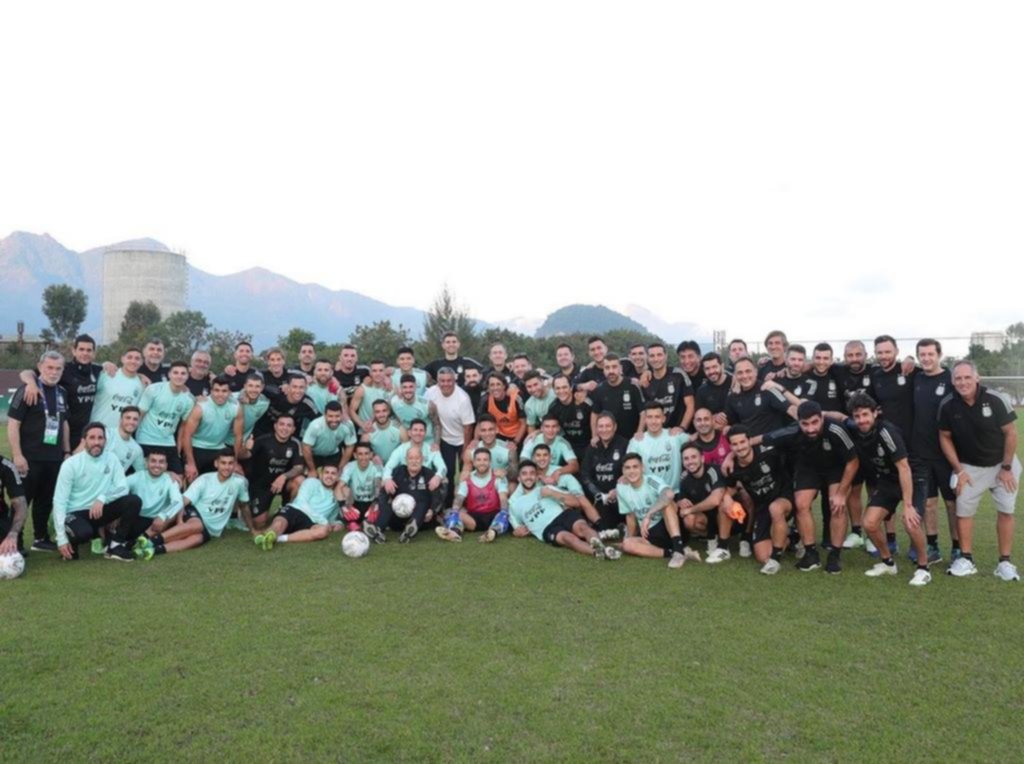 “Llegamos juntos, nos vamos todos juntos”, el posteo de la Selección