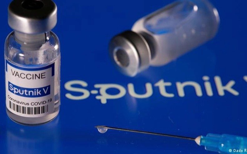 Registran que más de 11.000 personas recibieron como segunda dosis de Sputnik V el primer componente o una vacuna de otro laboratorio