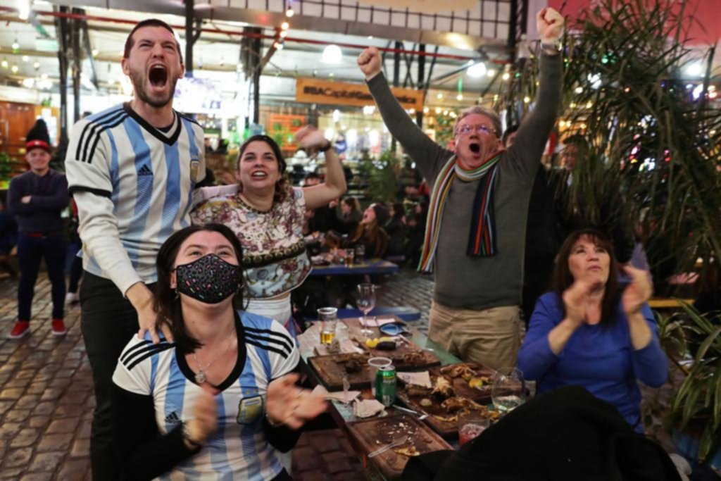Argentina tuvo otra cita con la historia y su gente acompañó