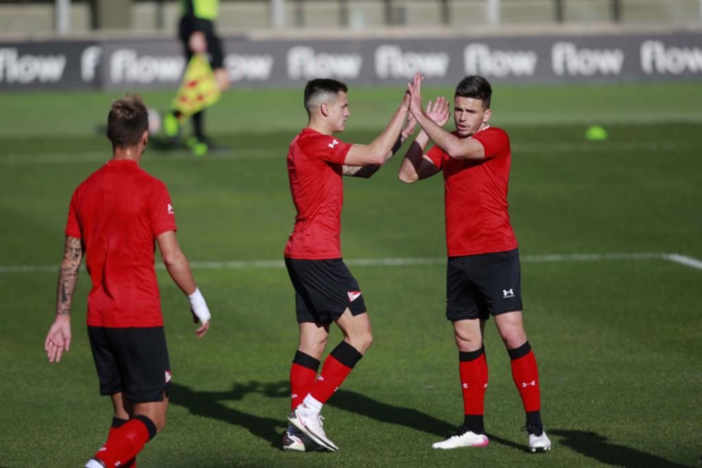 Zielinski volvió al dibujo inicial y parece haber encontrado el once para el debut en Junín