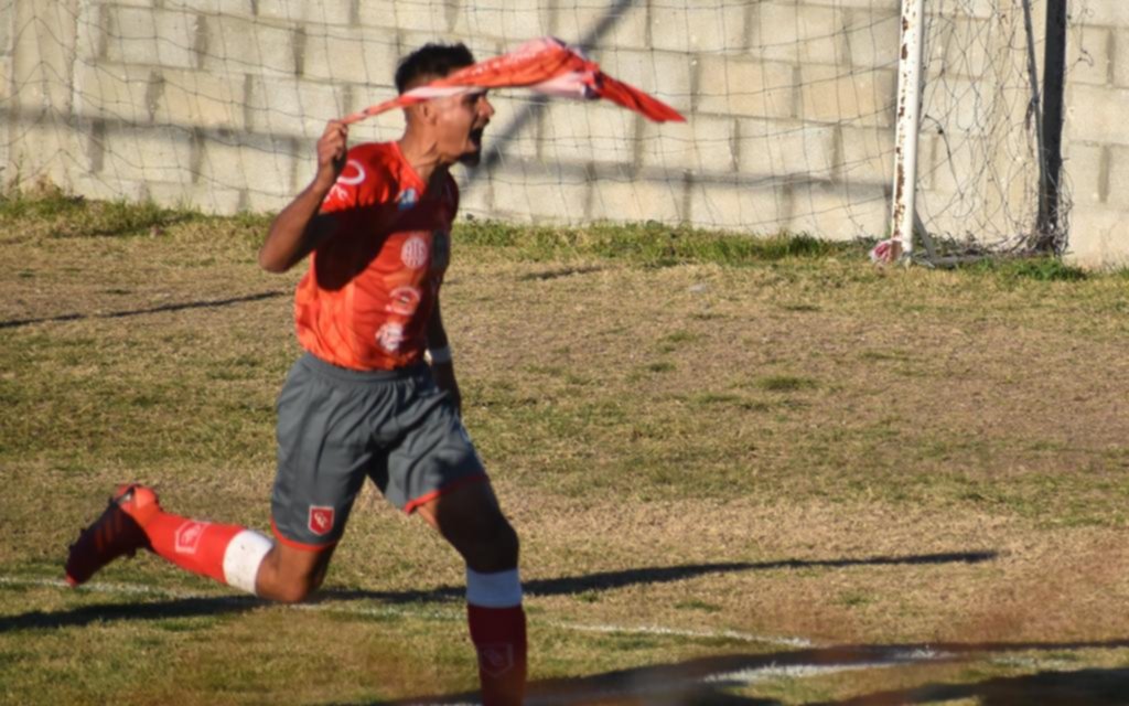 Cambaceres mostró su “ancho Bravo” para ganar y seguir en la pelea