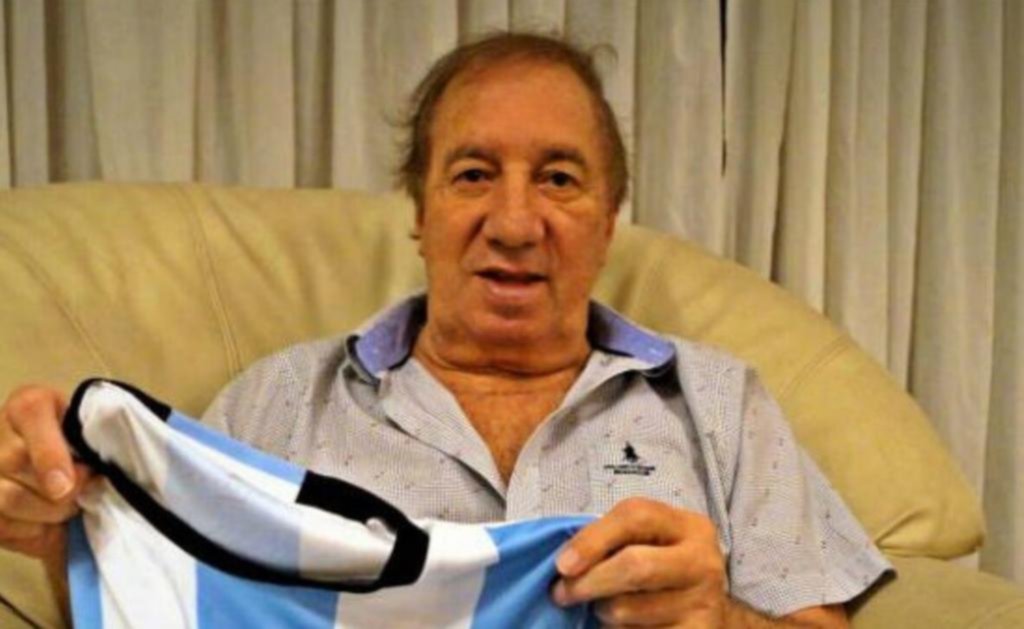 Bilardo se emocionó con la final y felicitó a los campeones