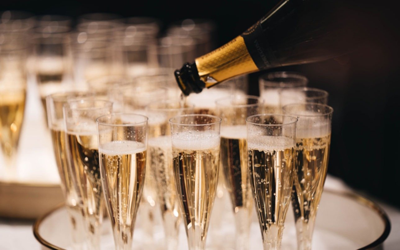 No es broma: las exportaciones del champagne aumenta gracias a las celebraciones por las flexibilizaciones de las restricciones
