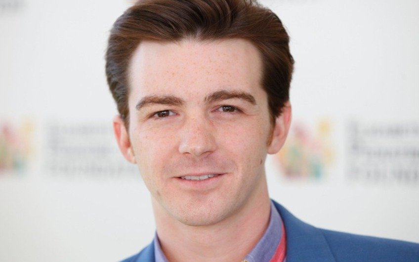 El actor Drake Bell fue condenado por mensajes de texto sexuales con una menor