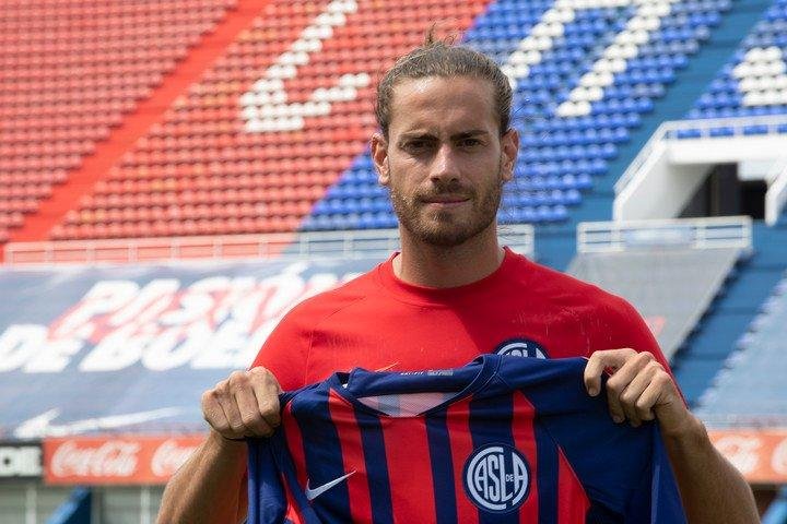 Una tensa espera por Ayoví y Melano; sueña con Pellegrini