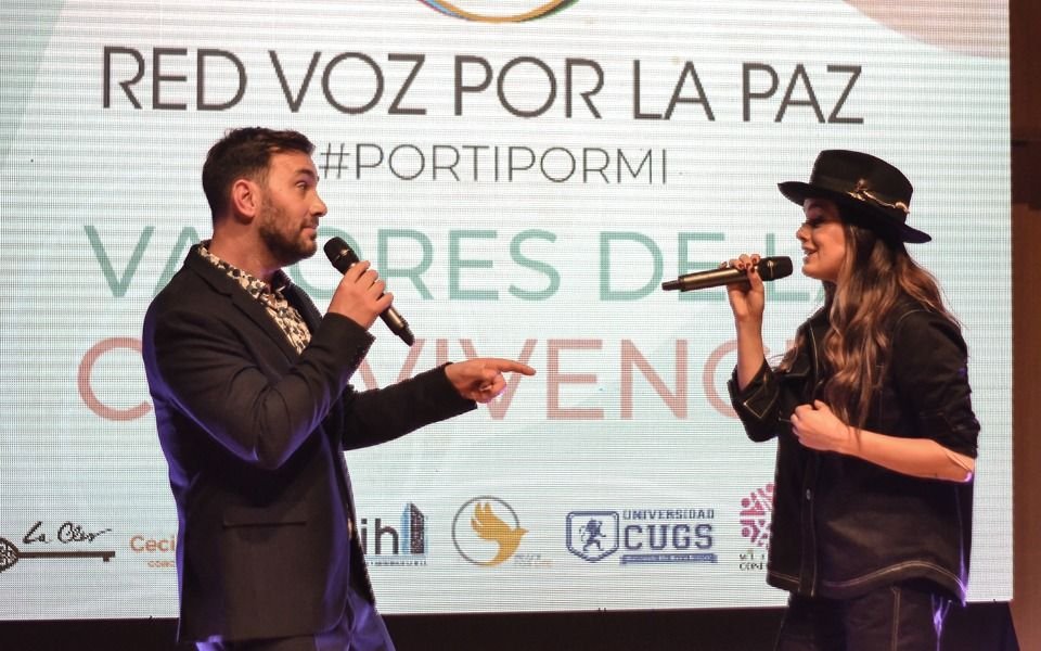 Nombran embajadoras de paz a Natalie Pérez y Lorena Meritano