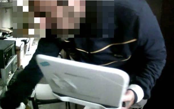 Detienen a un auxiliar del Normal 2 por el robo de 46 netbooks del plan "Conectar Igualdad"