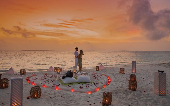 Campeón de América y al altar: el futbolista de la Selección que le propuso matrimonio a su novia en la playa