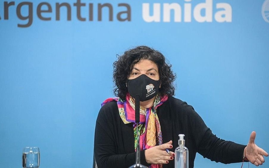 Vizzotti se refirió a la compra de los 10 mil penes de madera:  "Visibiliza la necesidad de la ESI"