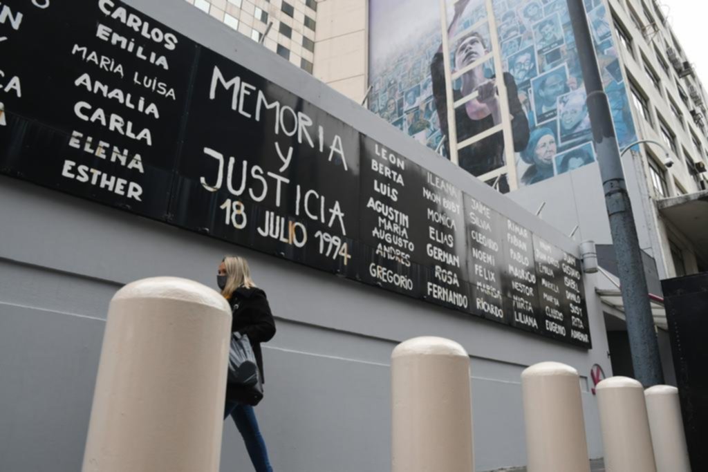 AMIA: reclamo de Israel por los responsables del ataque
