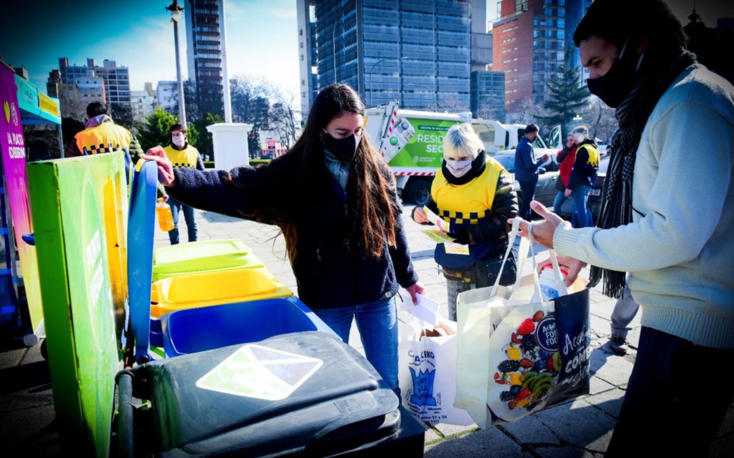 Jornada de reciclaje en Plaza Moreno