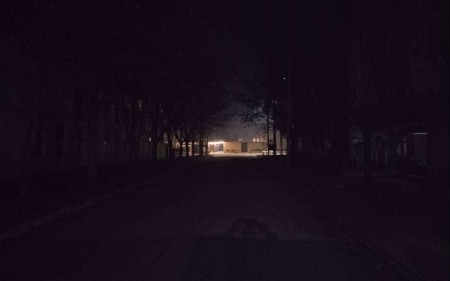 Problemas con el alumbrado público en 136 entre 43 y 44