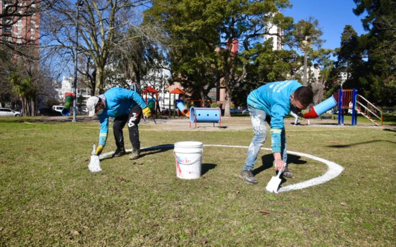 Día del Amigo en La Plata: calles peatonales y demarcación para distanciamiento en espacios verdes