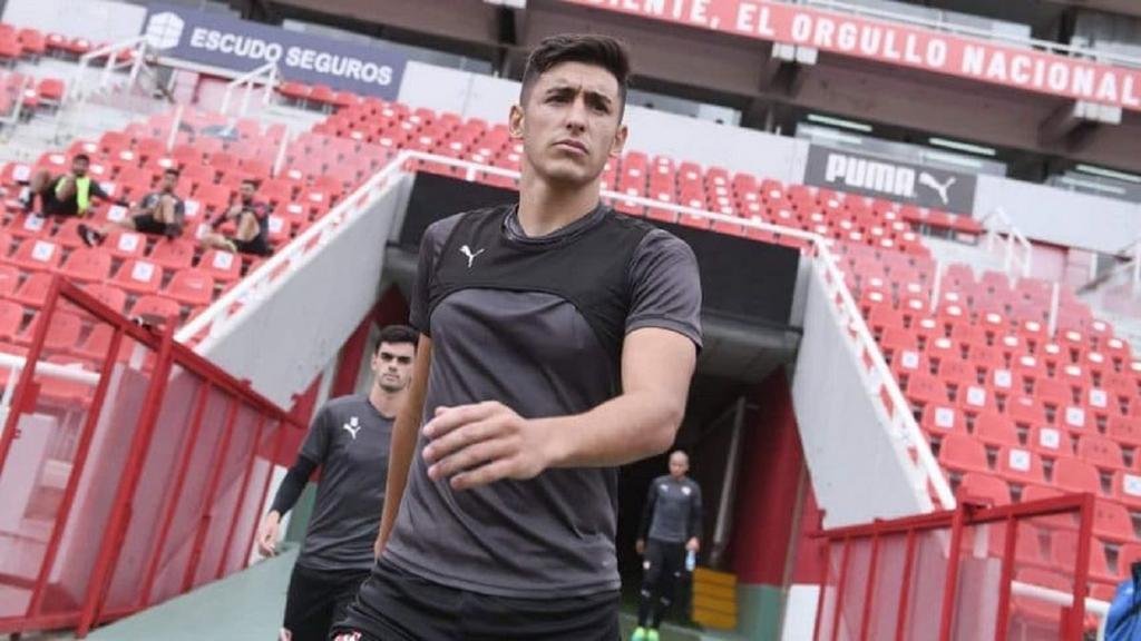 Togni presiona pero el Rojo no afloja, mientras el Pincha ya cerró al ecuatoriano Ayoví