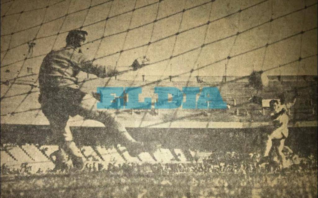 El histórico partido entre Racing y Gimnasia, recordado por una locura