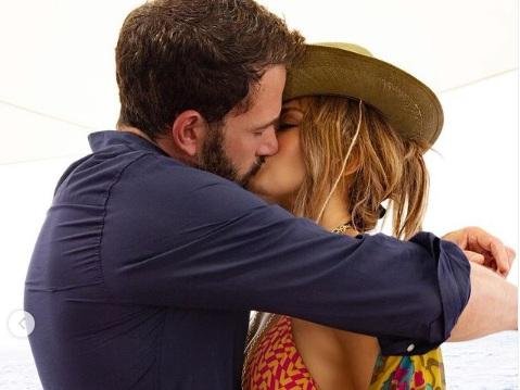 Ya es oficial: Jenni y Ben están de vuelta y a pura pasión