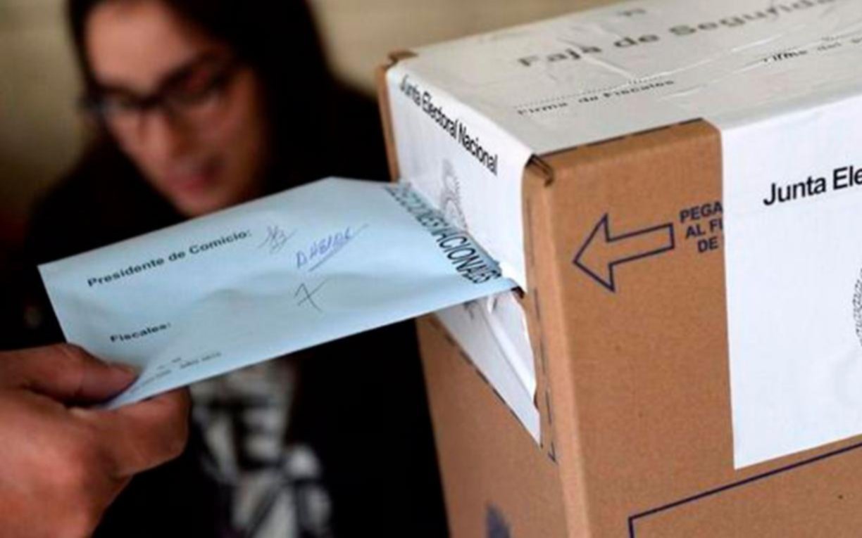 Las autoridades de mesa de las elecciones legislativas serán vacunadas contra el COVID-19