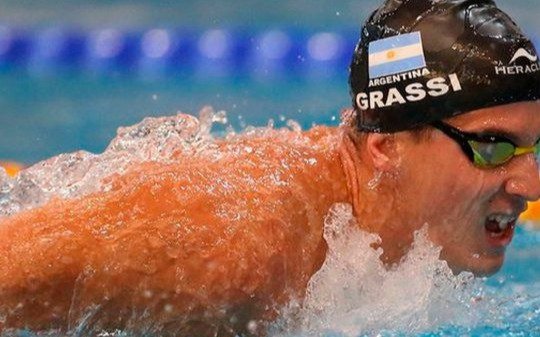 Santiago Grassi no pudo clasificar en los 100 metros mariposa de su serie en los Juegos de Tokio