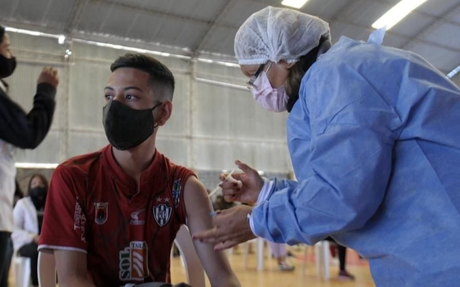 Vacunación a menores: el martes Provincia empieza a enviar turnos
