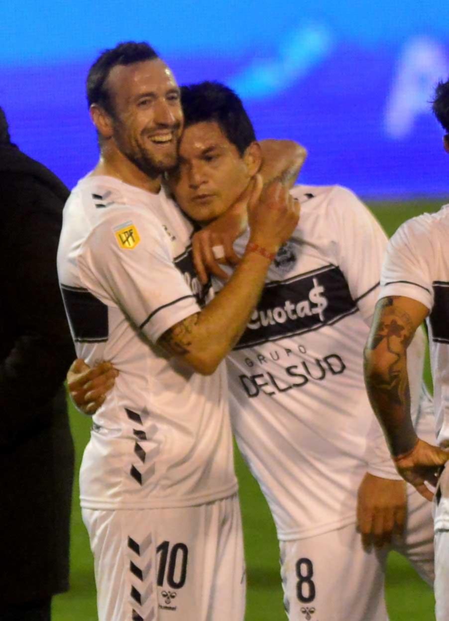 Tras ingresar, ahora el Pulga Rodríguez sueña con jugar de titular en Florencio Varela
