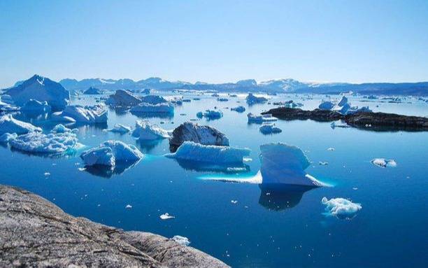 Ola de calor genera derretimiento "masivo" de capa de hielo en Groenlandia