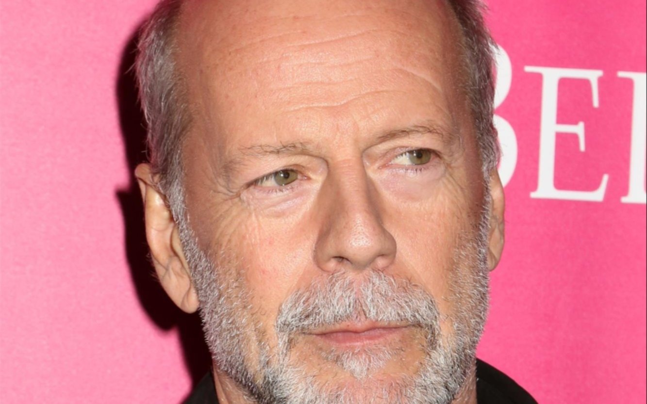 El abogado de Bruce Willis aseguro que el actor deseaba seguir trabajando luego de ser diagnosticado con afasia  