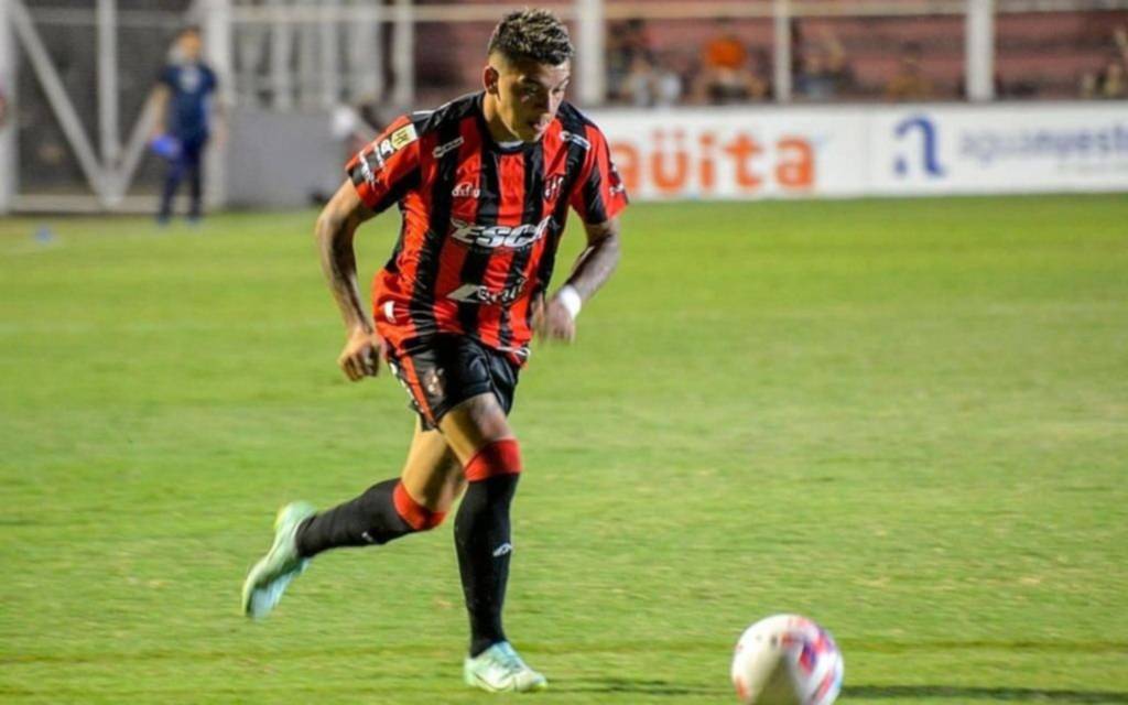 El Demonio García rescindió con Patronato y volverá a Uruguay