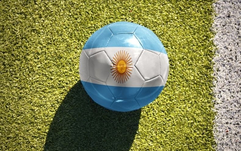 El fútbol argentino sin dólares: la medida del Banco Central que afecta a los clubes
