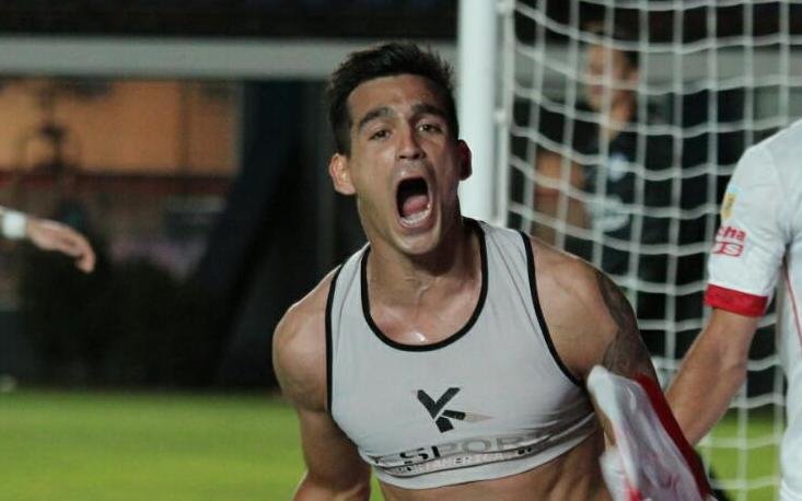 “La clave del partido fue incomodar a River”