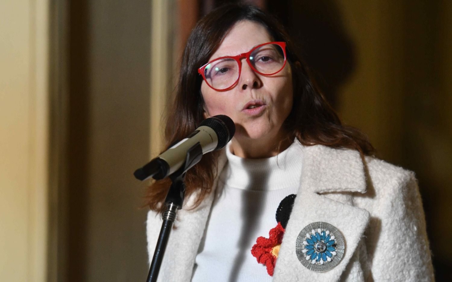 Duro artículo del Financial Times sobre Batakis: "Ex funcionaria provincial relativamente desconocida"