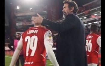 VIDEO. Infierno Rojo: insultos al DT y duro cruce entre hinchas y jugadores tras nueva derrota