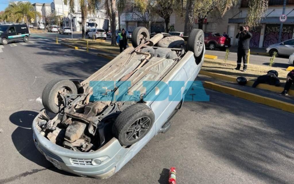 Vuelco y revuelo en diagonal 74 y 56