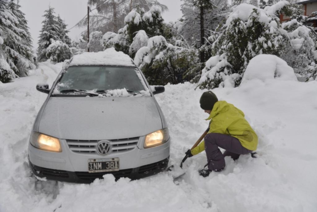 Bariloche sin clases por las intensas nevadas